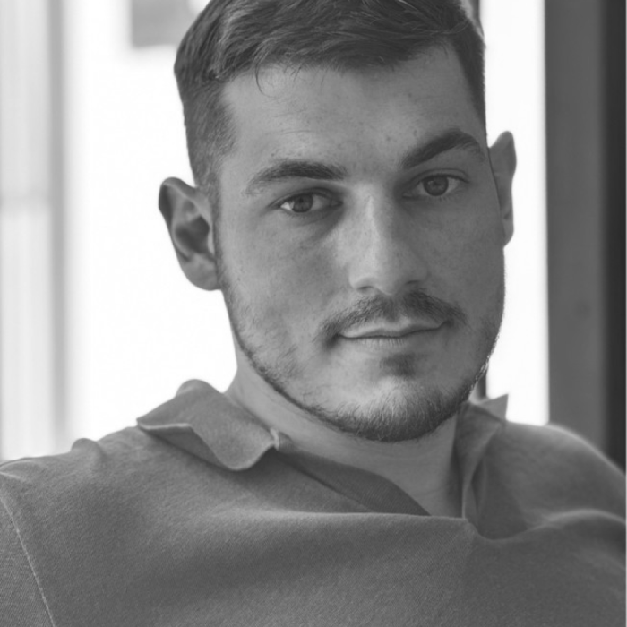 Dėstytojas Robert Tarasevič